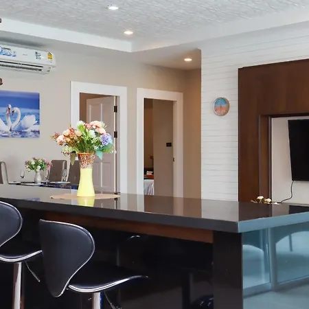 Cityhouse-Oscar,Pool Villa 4Bedrooms-Jacuzzi-Walking Street 10Min